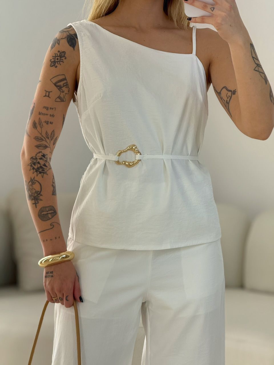 CONJUNTO ZURI NULA MANGA OFF