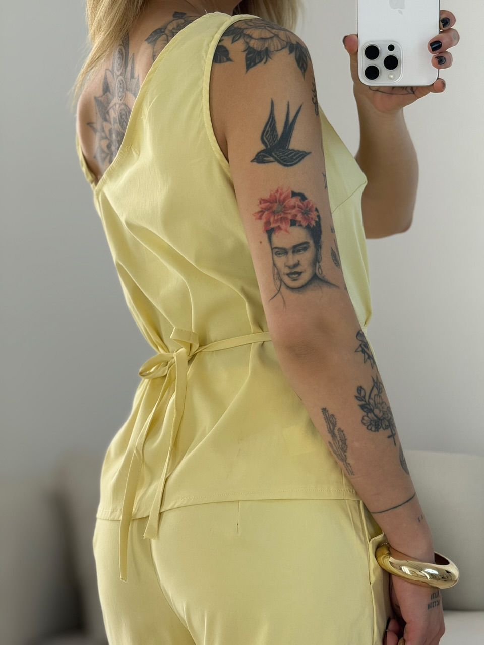 CONJUNTO ZURI NULA MANGA YELLOW BUTTER