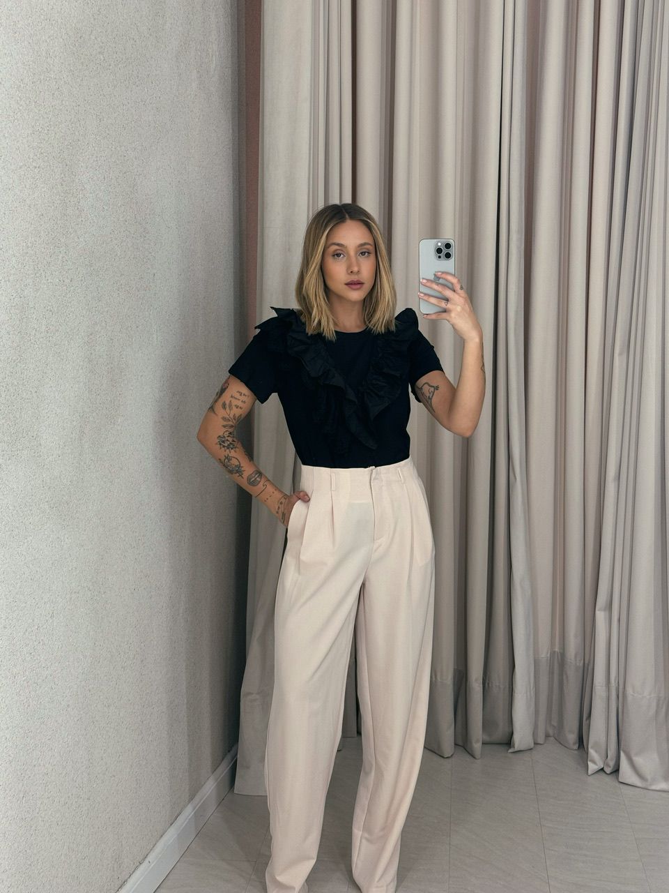 BLUSA HELOISA BABADOS PRETA