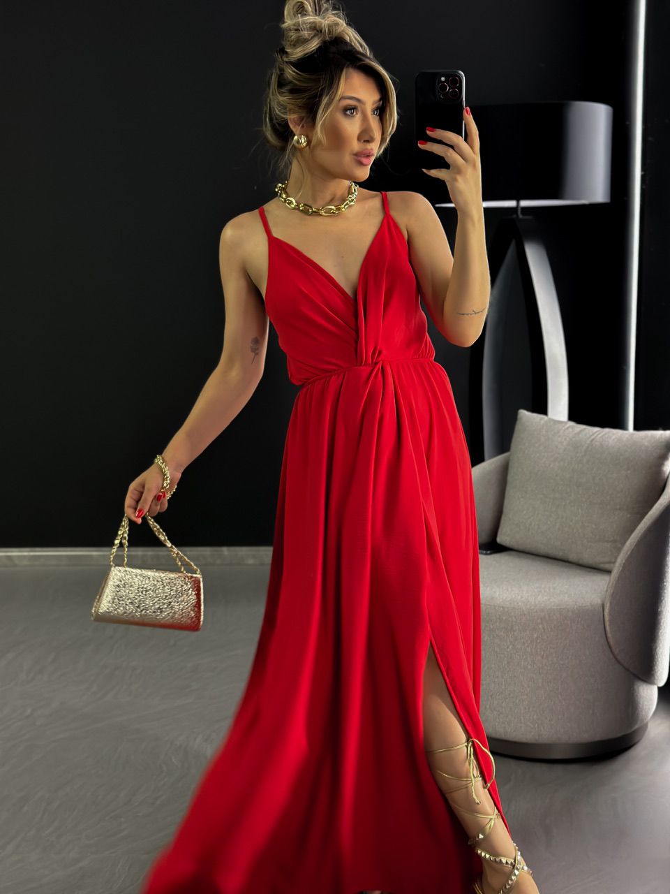VESTIDO ALÇA NÓ LONGO VERMELHO