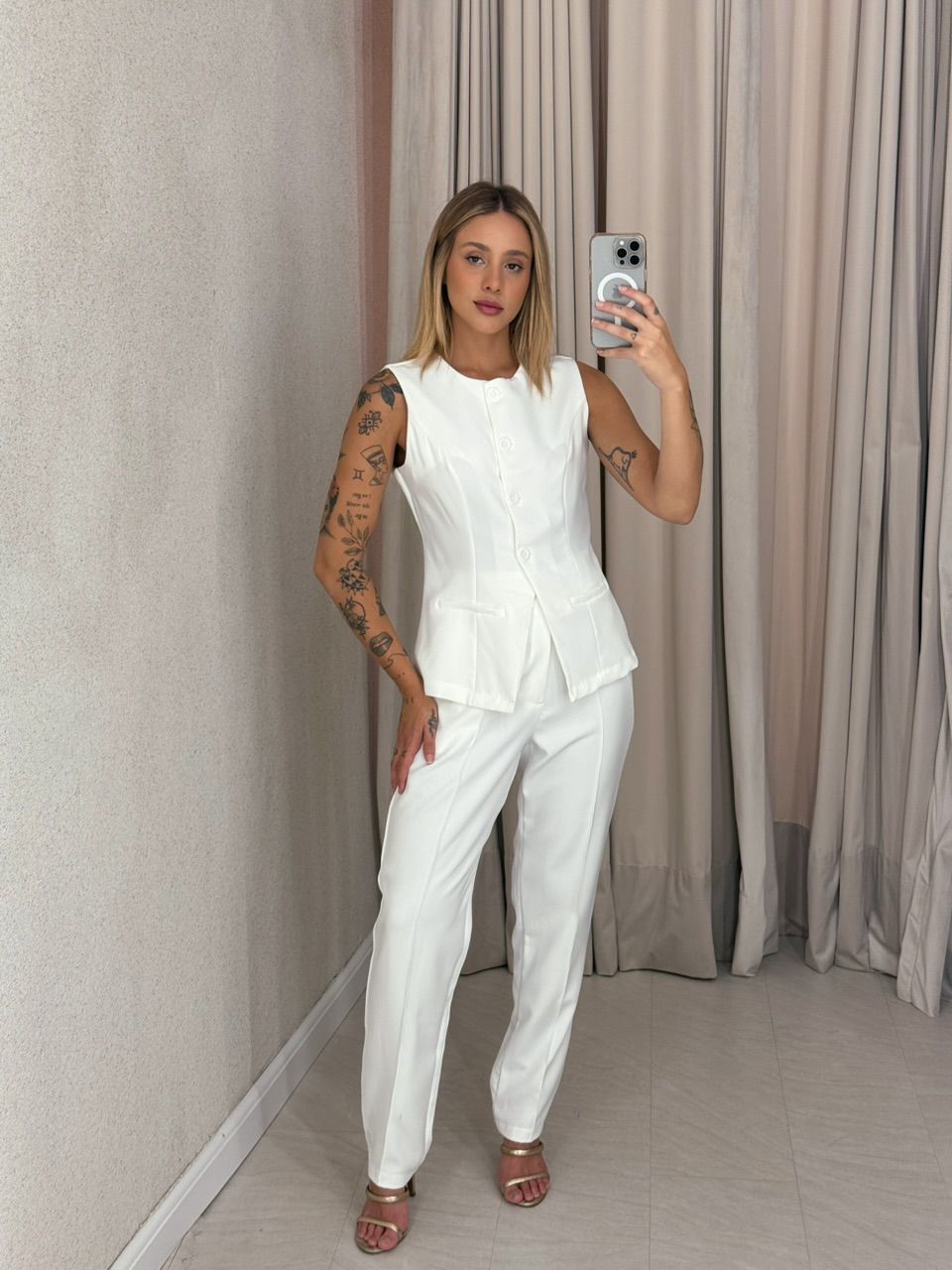 CONJUNTO LINA CALÇA COLETE OFF - 0058830048 - CAROLLA FERRARO