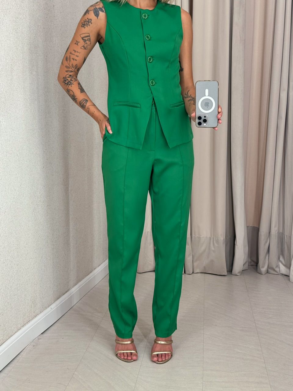 CONJUNTO LINA CALÇA COLETE VERDE