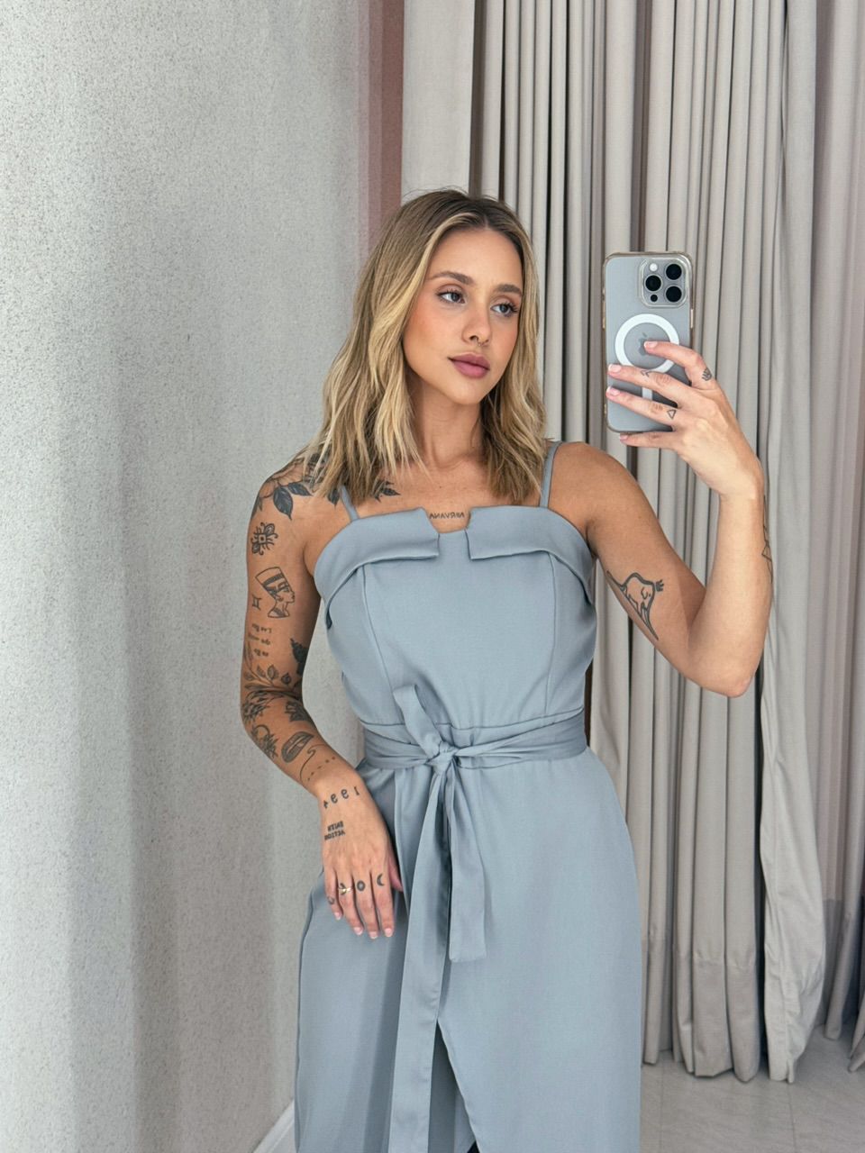 VESTIDO EUGÊNIA MIDI CINZA