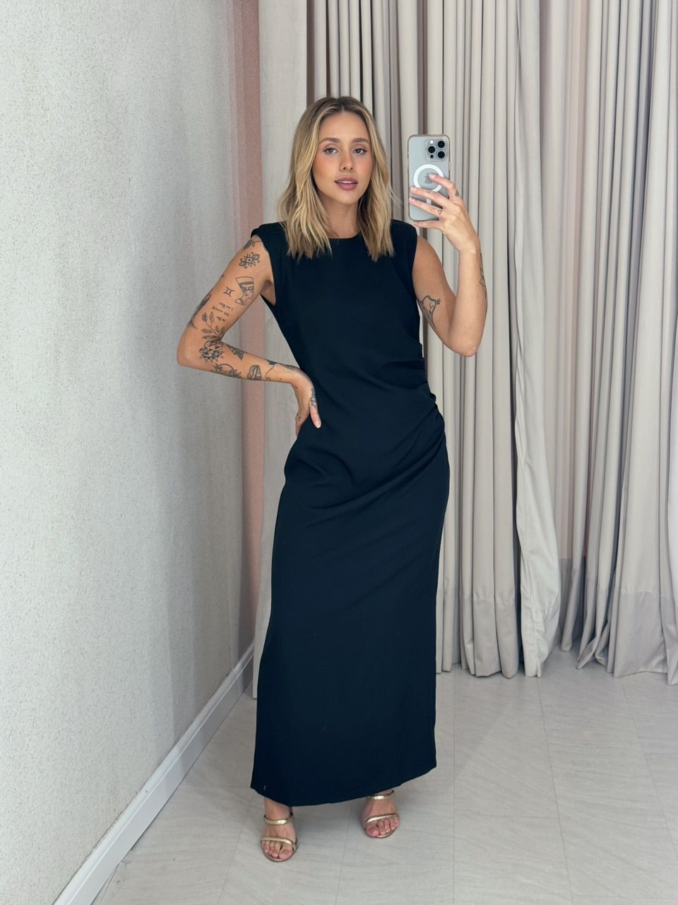 VESTIDO IVY DRAPEADO PRETO - 0058810032 - CAROLLA FERRARO