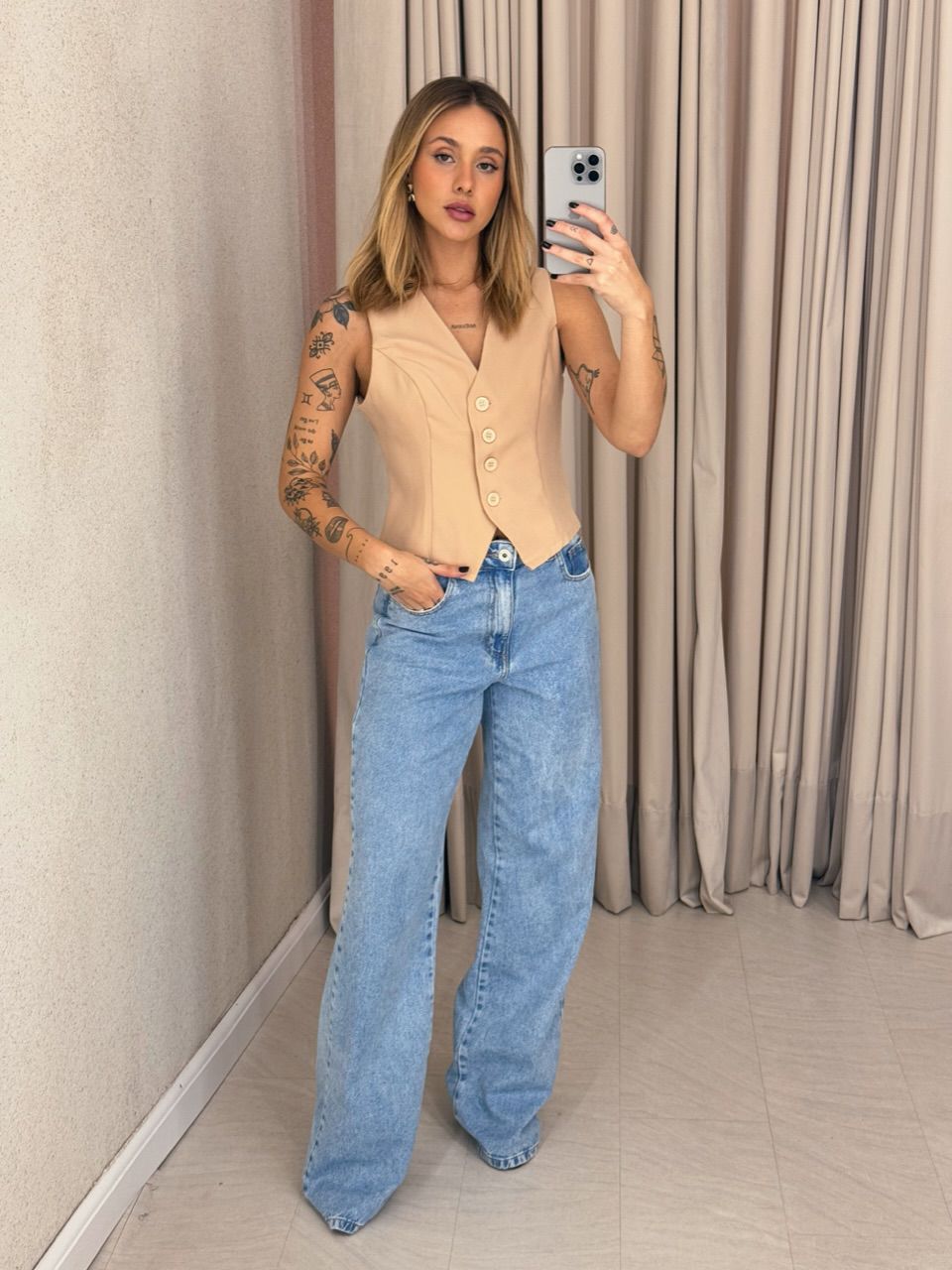 COLETE JULIETA CAVADO NUDE