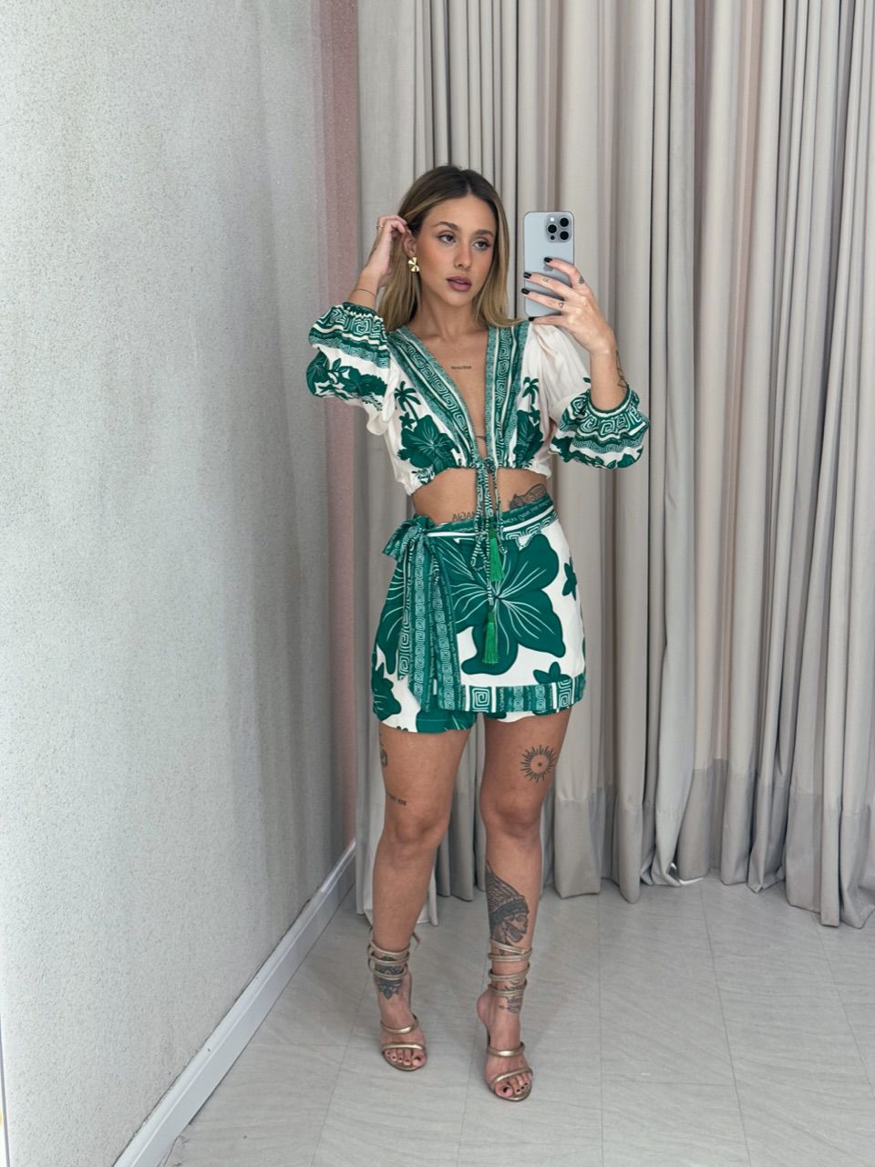 SHORT SAIA BEATRIZ estampada verde