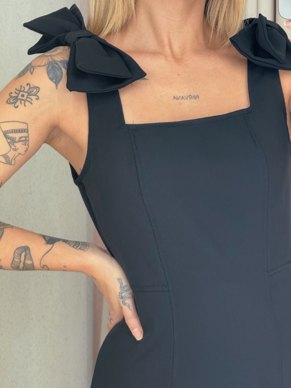 VESTIDO ANA JULIA LAÇO PRETO