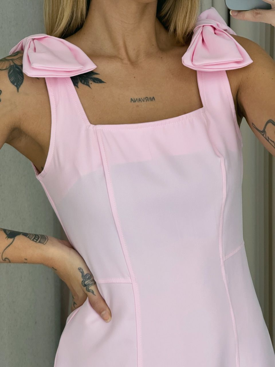 VESTIDO ANA JULIA LAÇO ROSA