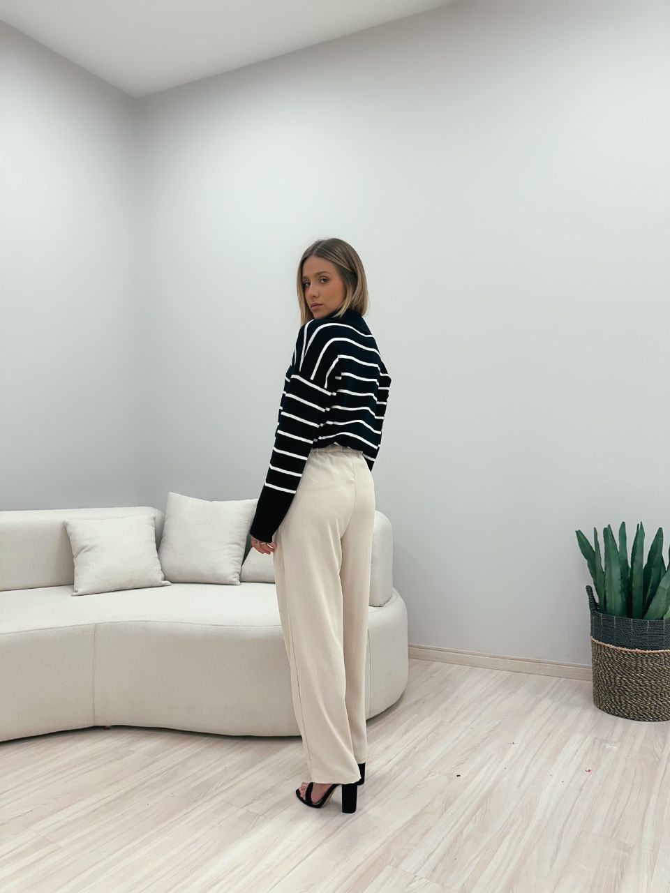 SUÉTER TRICOT LISTRADO PRETO/BRANCO