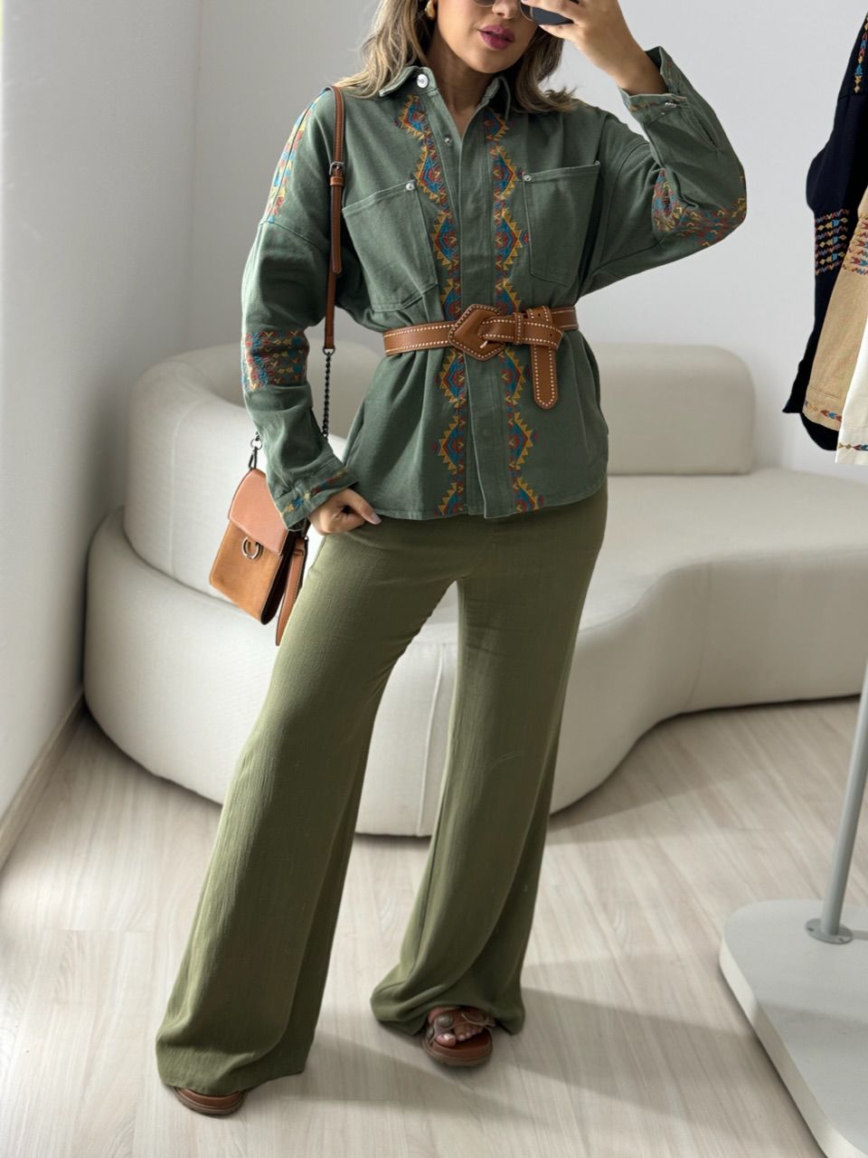 JAQUETA BORDADA ÉTNICA MILITAR