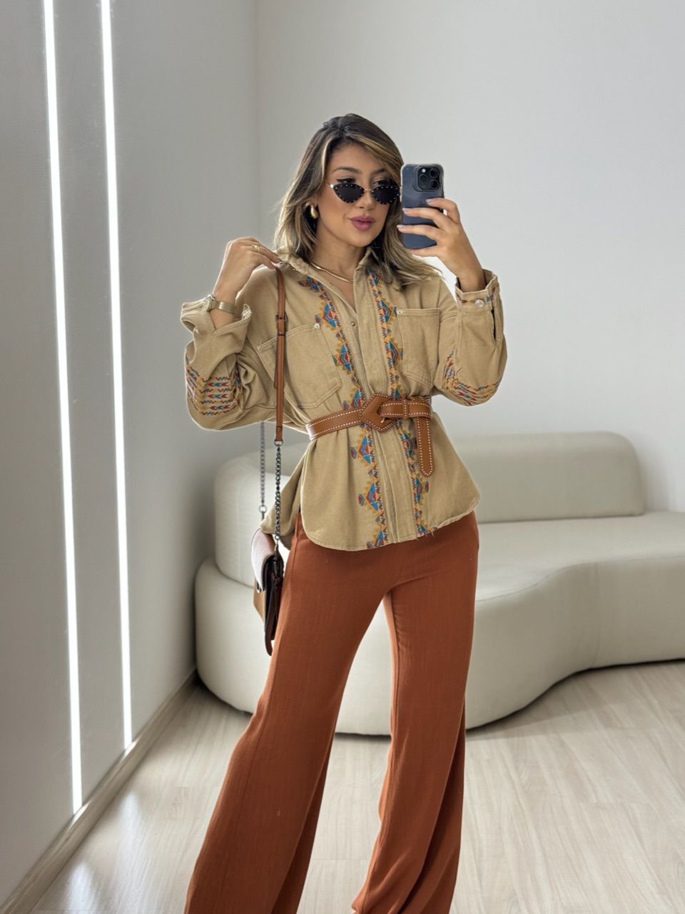 JAQUETA BORDADA ÉTNICA NUDE