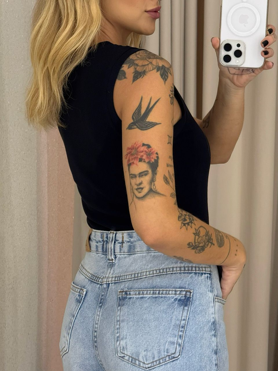 BLUSA ALESSANDRA CAVADA PRETA
