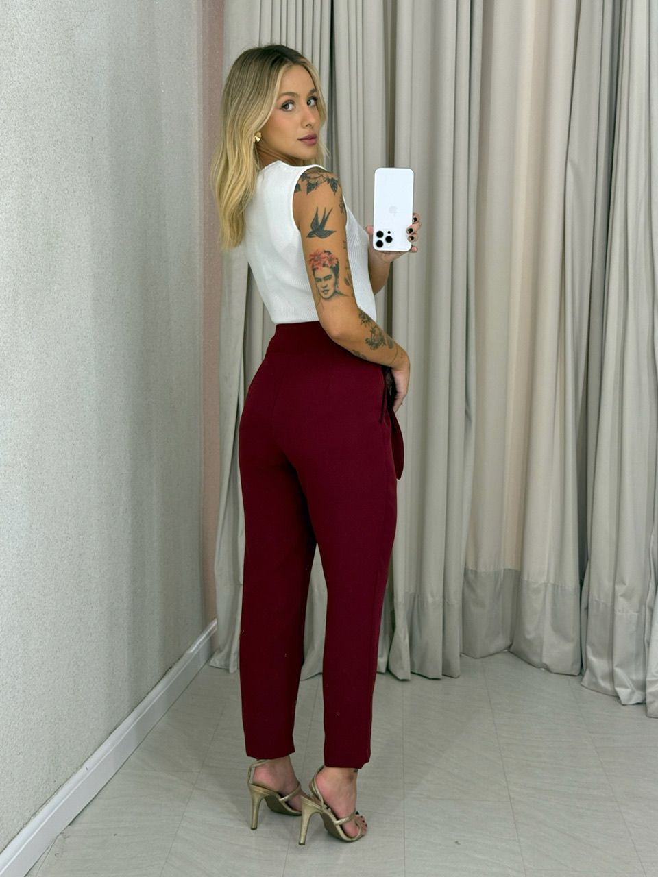 CALÇA PAOLA AMARRAÇÃO CHERRY RED