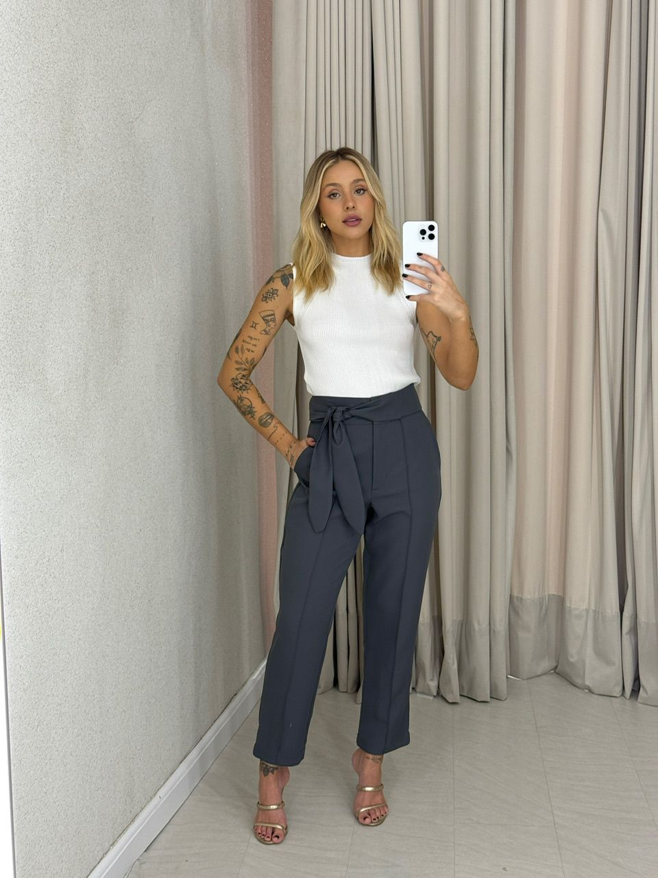 CALÇA PAOLA AMARRAÇÃO CINZA