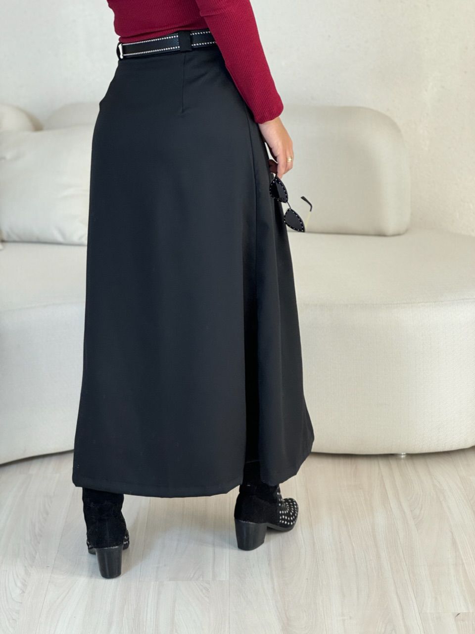SAIA GABRIELY MIDI PRETA