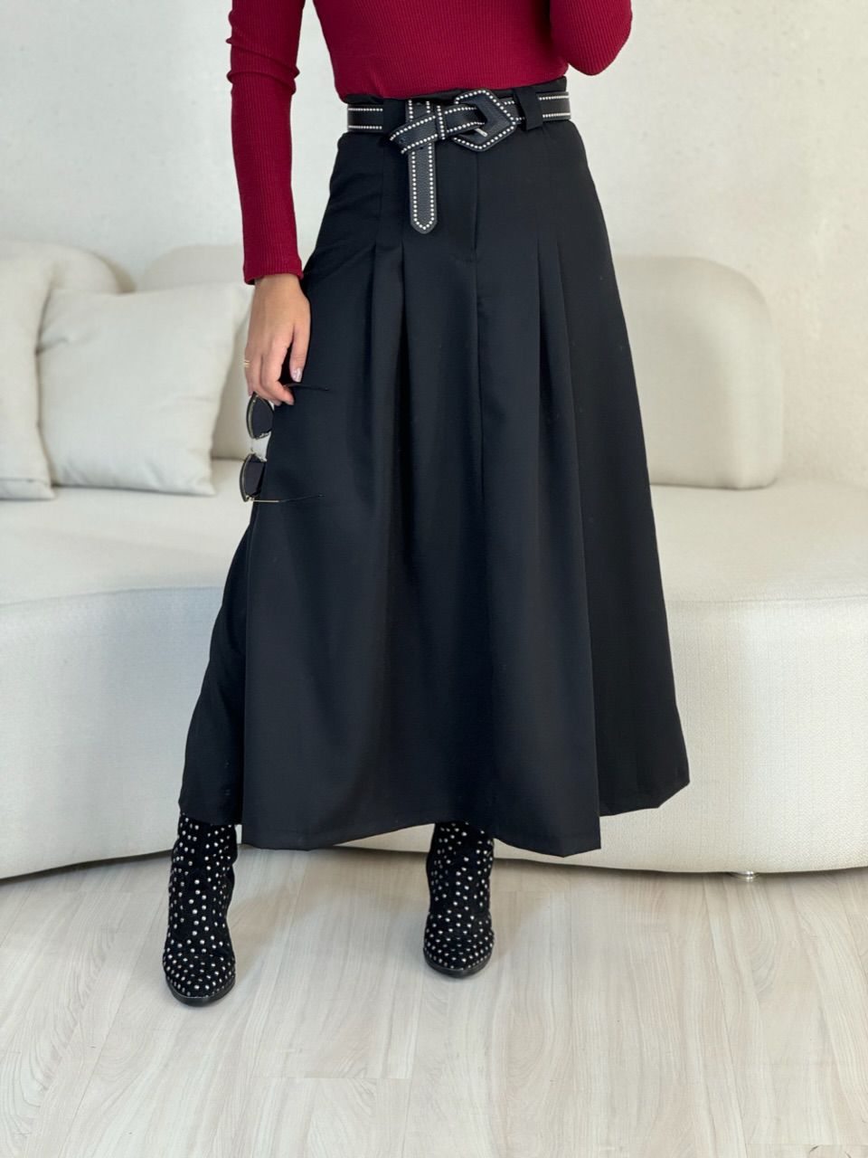SAIA GABRIELY MIDI PRETA - 0052370033 - CAROLLA FERRARO