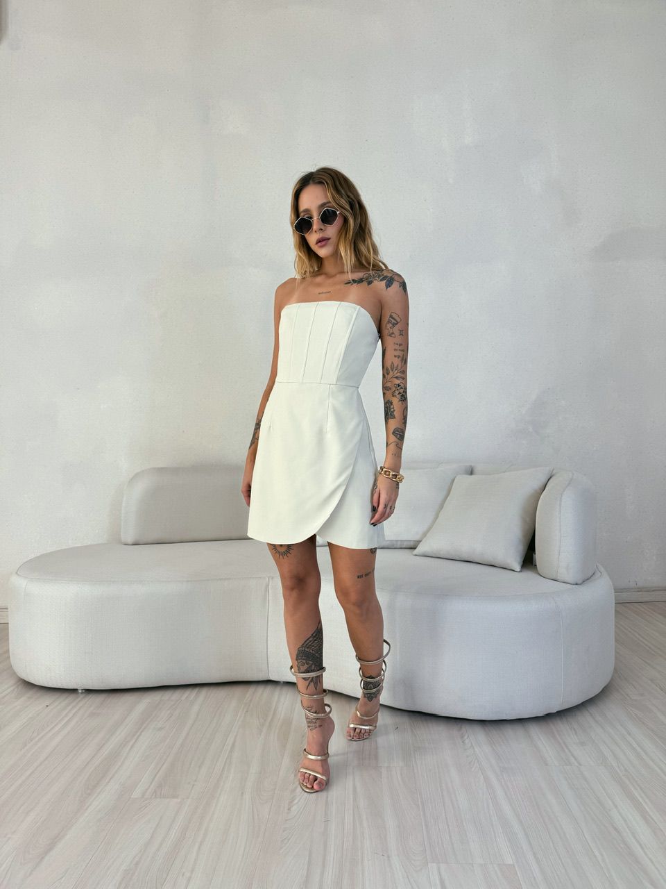 VESTIDO COM BLAZER NUDE