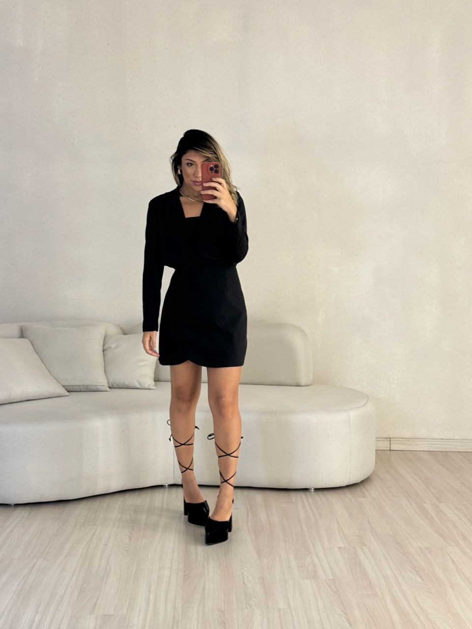 VESTIDO COM BLAZER PRETO