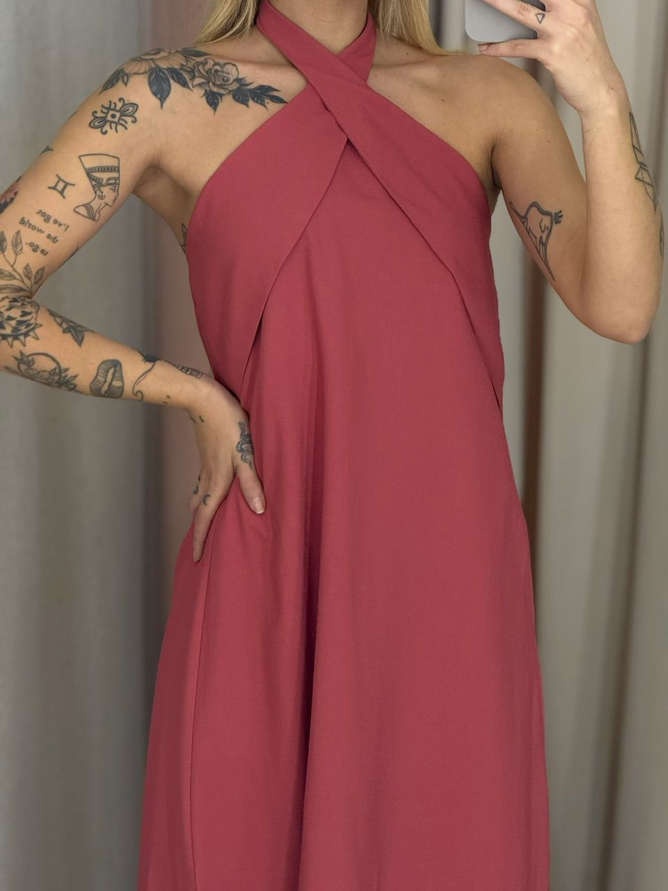 VESTIDO DAMARIS COSTAS ABERTAS GOIABA