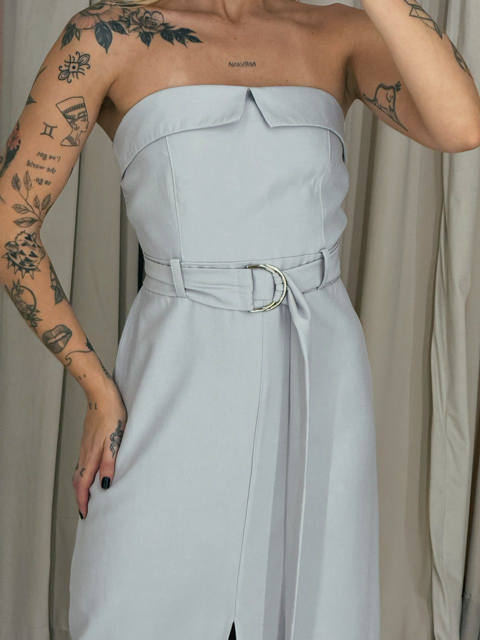 VESTIDO ARIANA TOMARA QUE CAIA CINZA