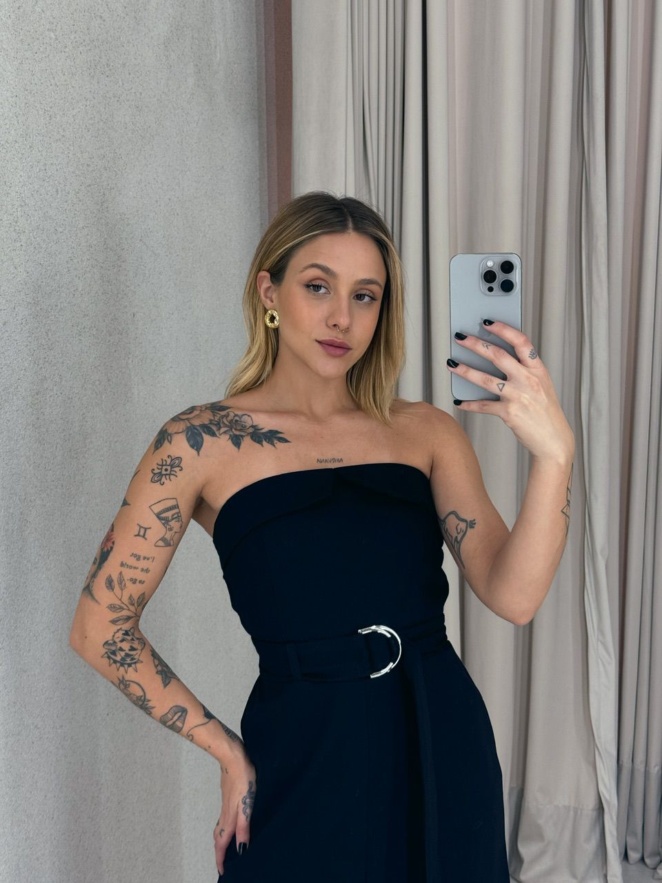 VESTIDO ARIANA TOMARA QUE CAIA PRETO