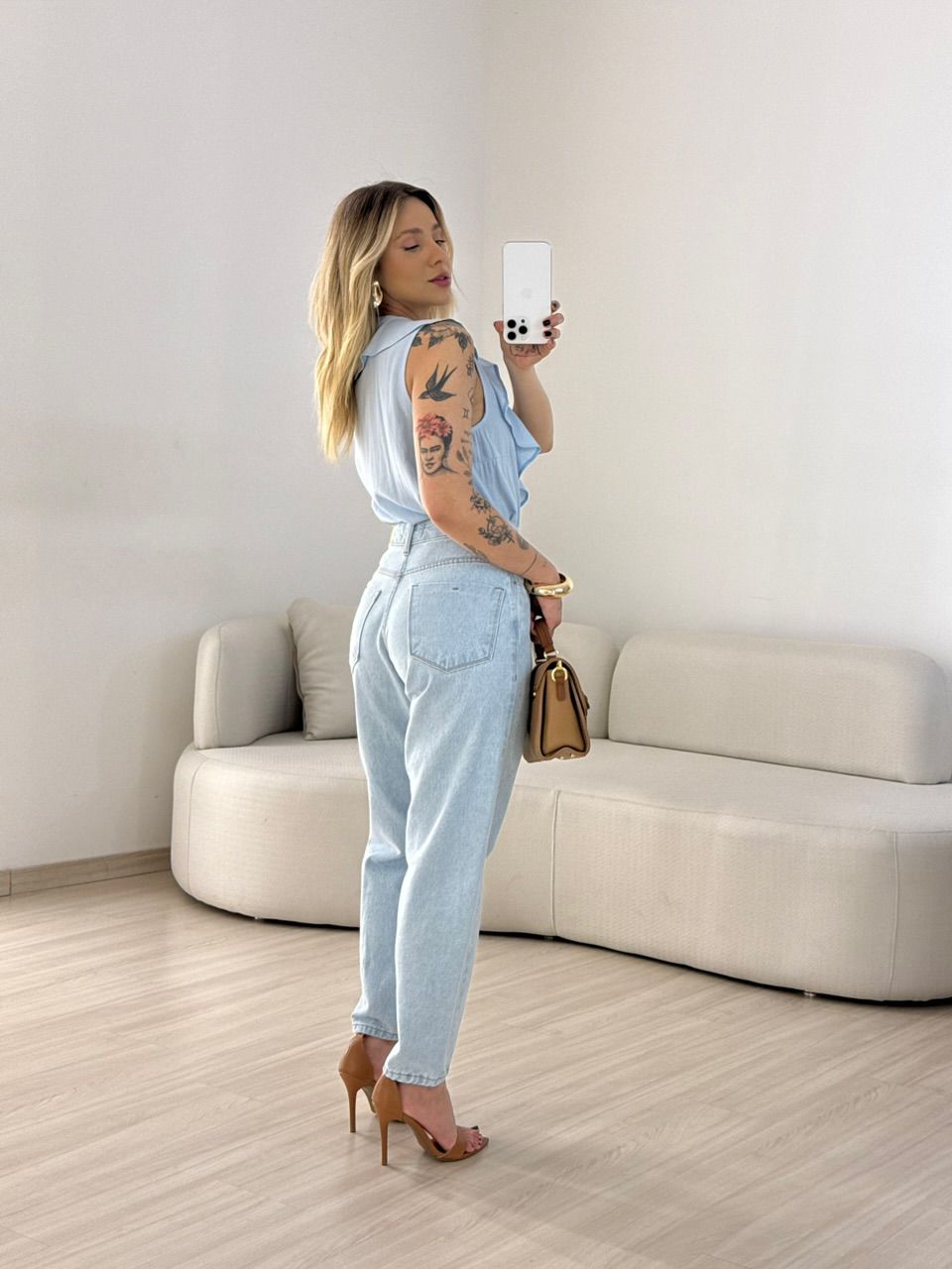 BLUSA LANA BABADO BABY BLUE