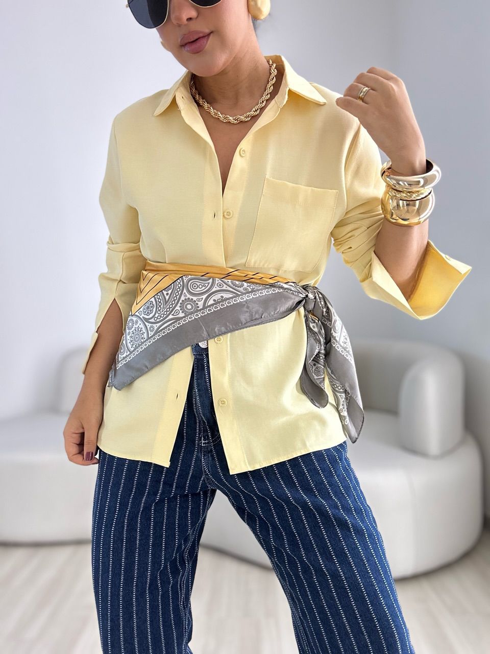 CAMISA ROMANA BASIC YELLOW BUTTER - 0068000431 - CAROLLA FERRARO