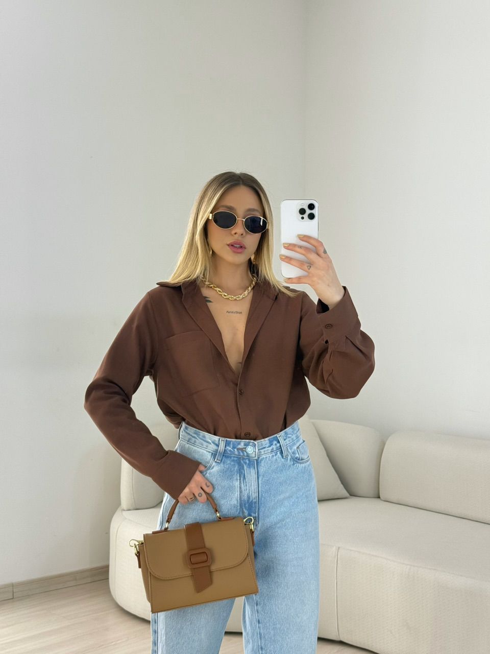 CAMISA ROMANA BASIC MARROM