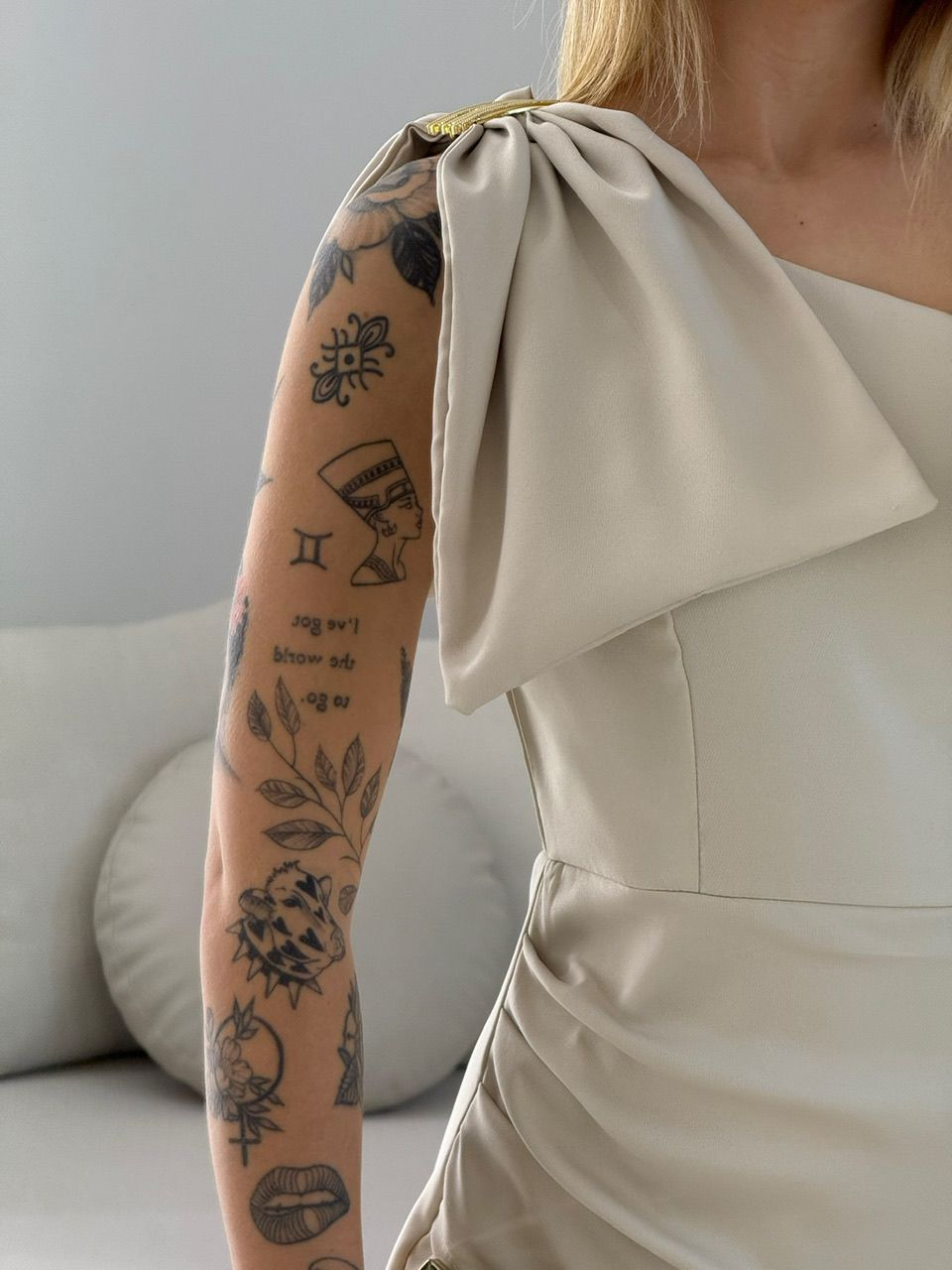 VESTIDO ALEXIA LAÇO AREIA