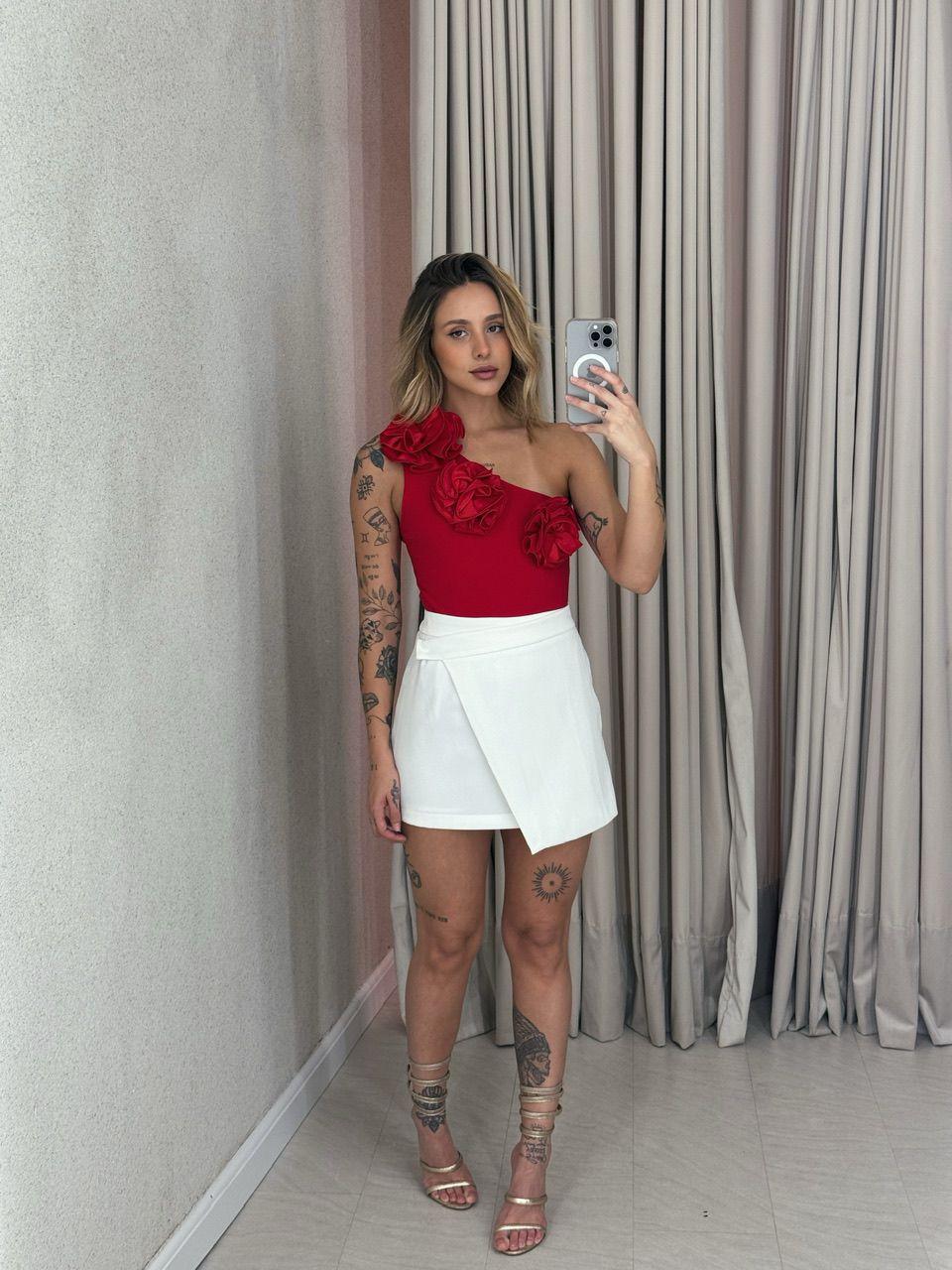 BODY MELISSA FLOR vermelho