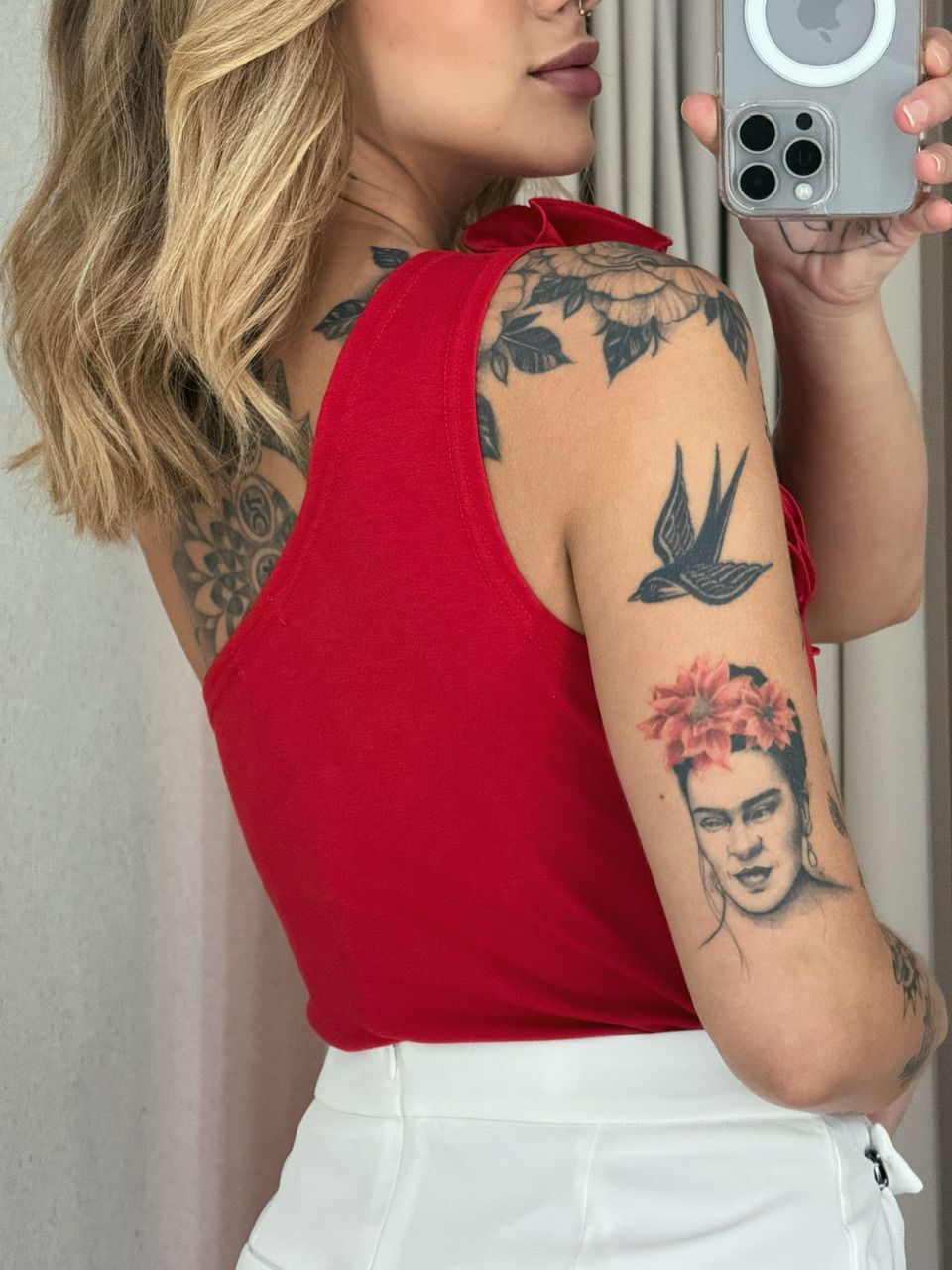 BODY MELISSA FLOR vermelho