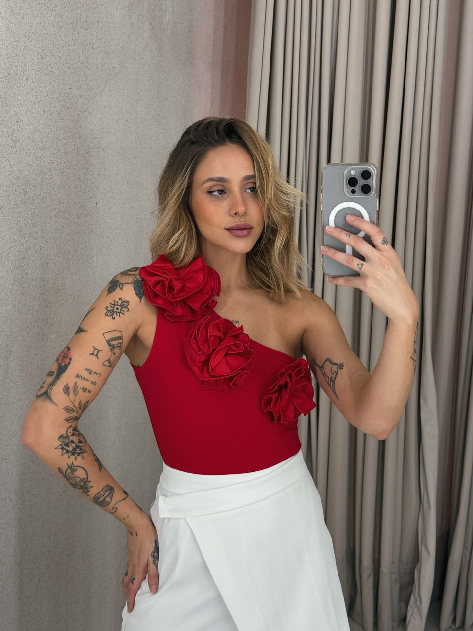 BODY MELISSA FLOR vermelho