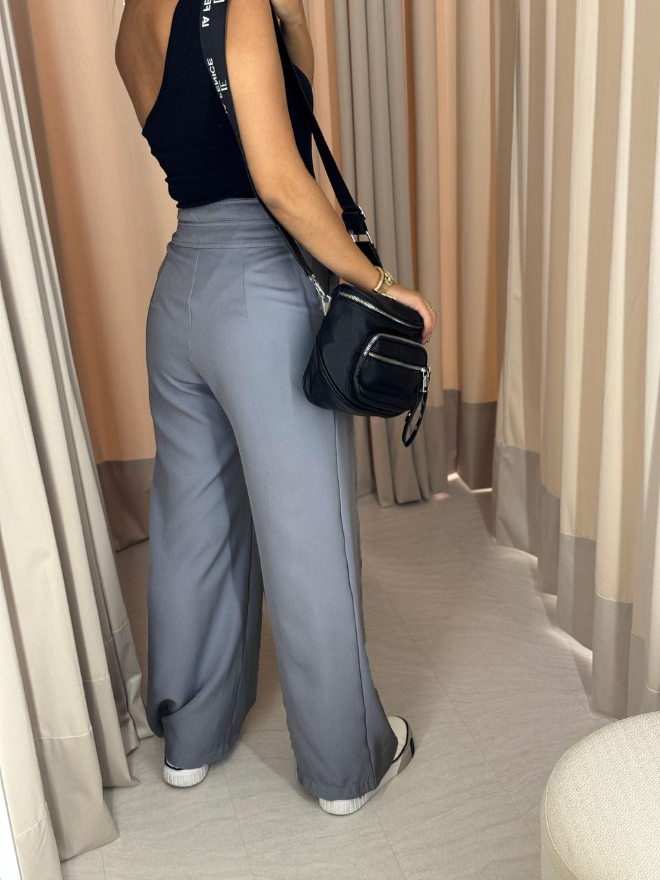 CALÇA LETÍCIA PANTALONA CINZA