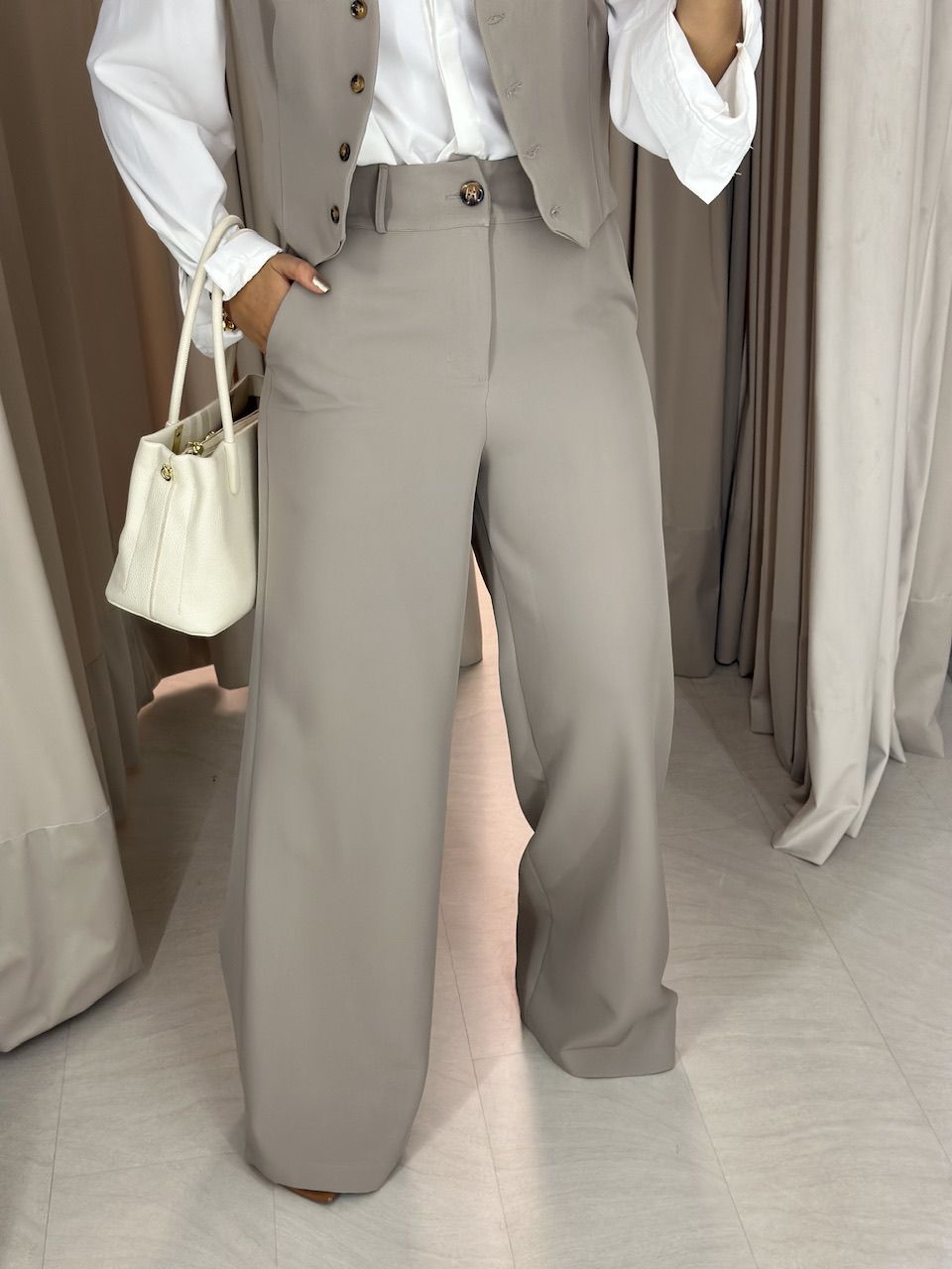 CONJUNTO VIRGÍNIA CALÇA CAQUI