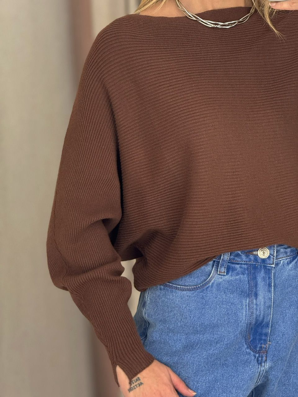 BLUSA ADRIANE TRICOT MARROM