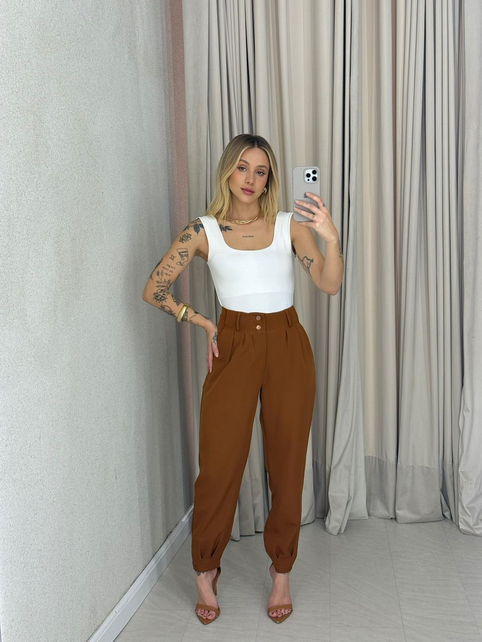 CALÇA ADELE CENOURA CARAMELO