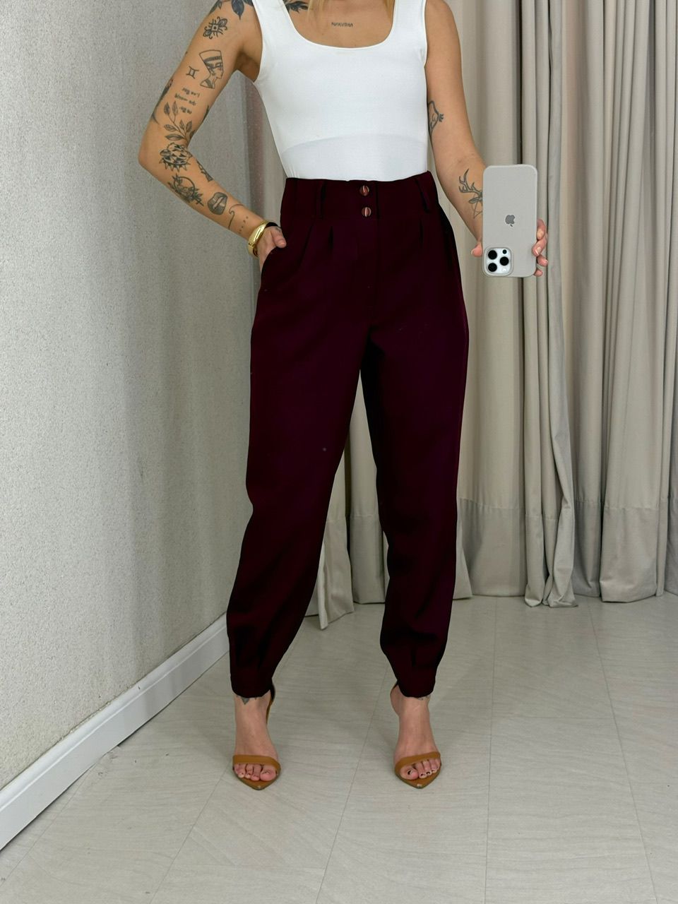 CALÇA ADELE CENOURA UVA - 0064630015 - CAROLLA FERRARO