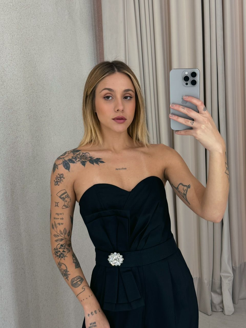 MACACÃO ZOE TOMARA QUE CAIA PRETO