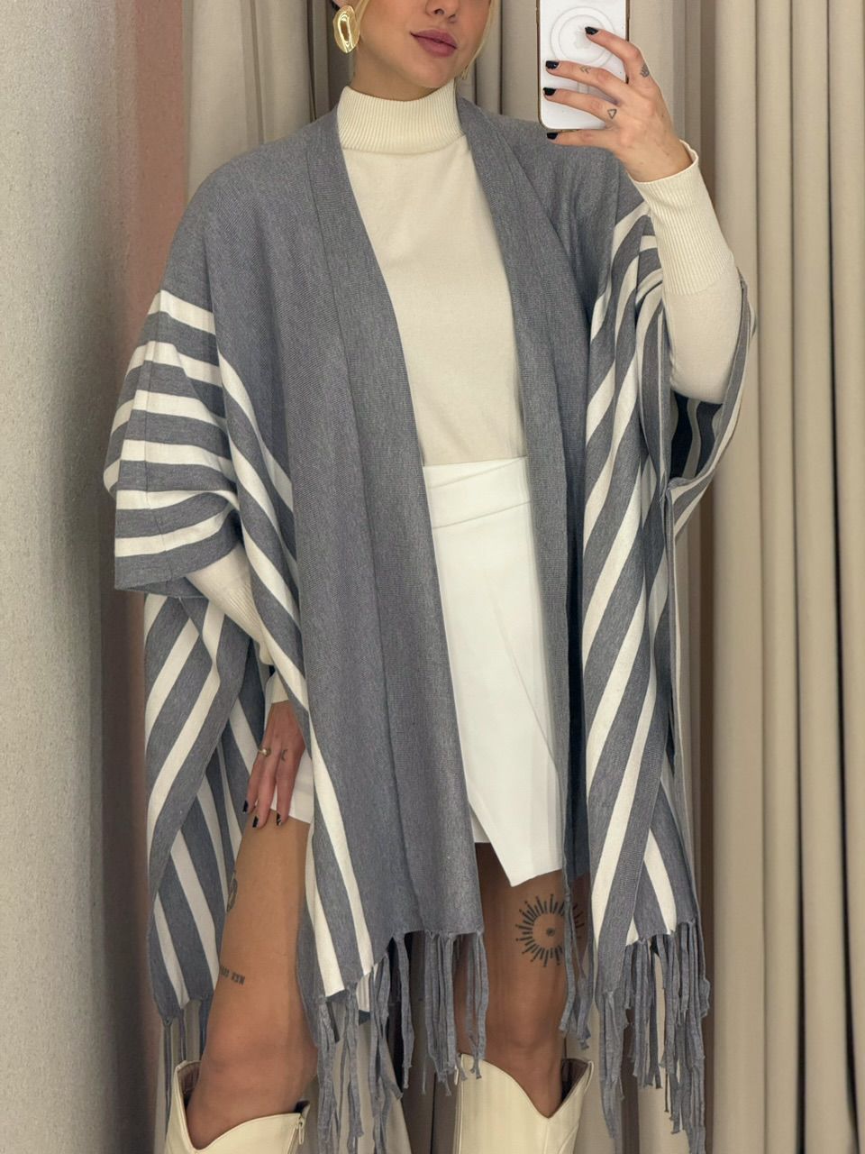 KIMONO ESTER LISTRADO CINZA
