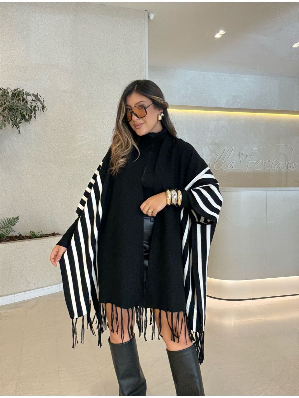 KIMONO ESTER LISTRADO PRETO - 0066570032 - CAROLLA FERRARO