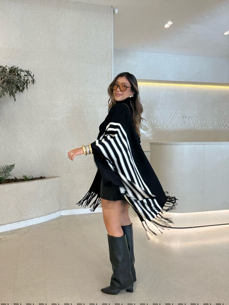 KIMONO ESTER LISTRADO PRETO