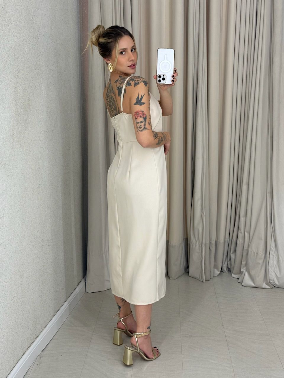 VESTIDO SORAIA ALÇA AREIA