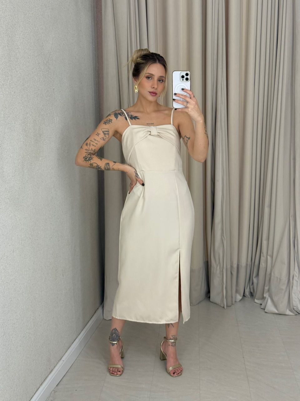 VESTIDO SORAIA ALÇA AREIA
