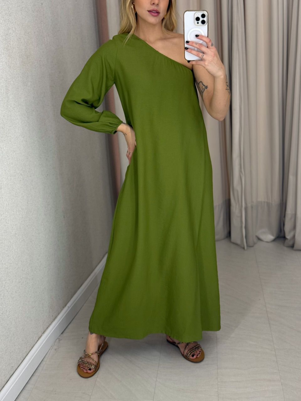 VESTIDO THAYNA NULA MANGA OLIVA
