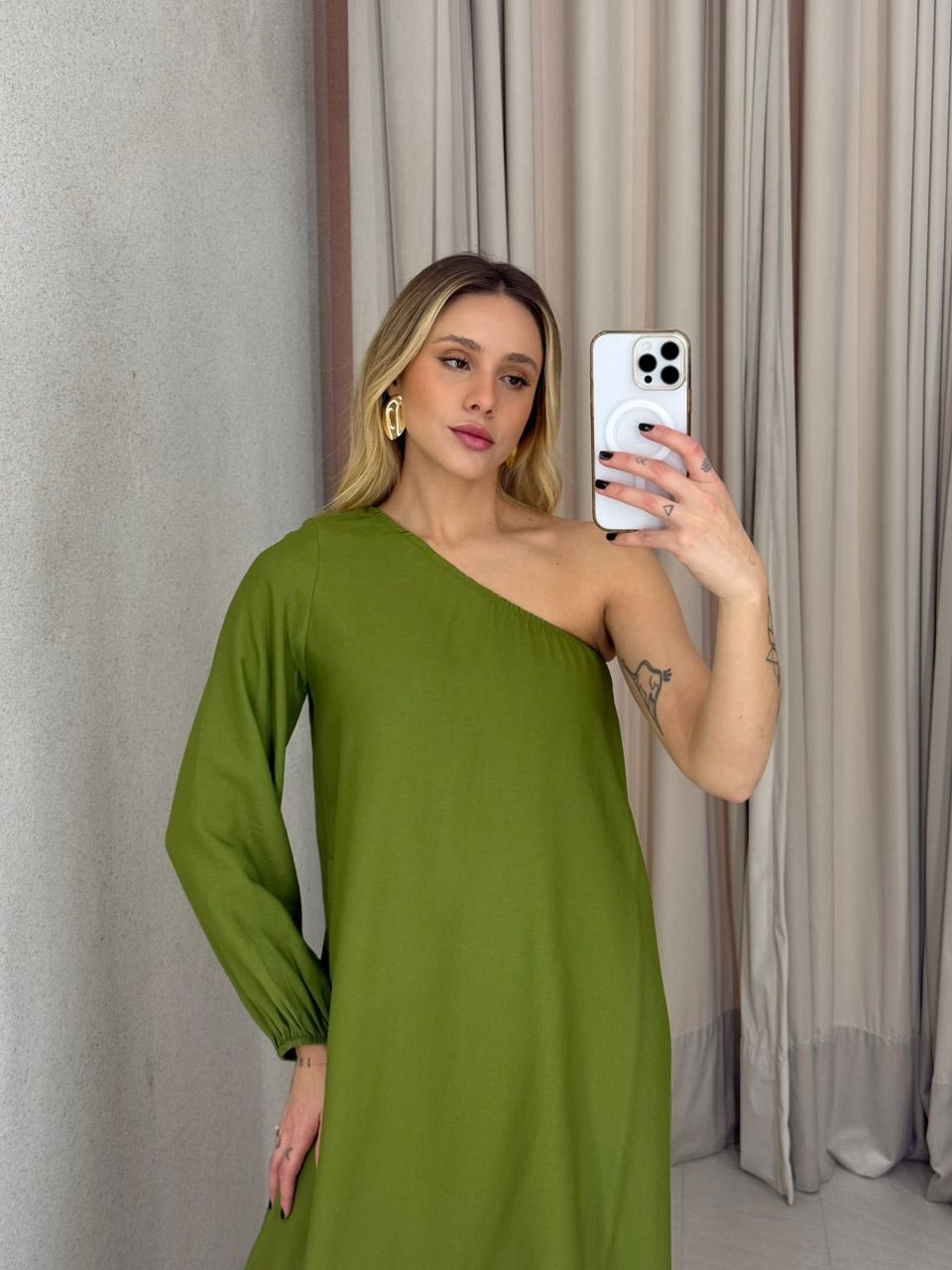 VESTIDO THAYNA NULA MANGA OLIVA