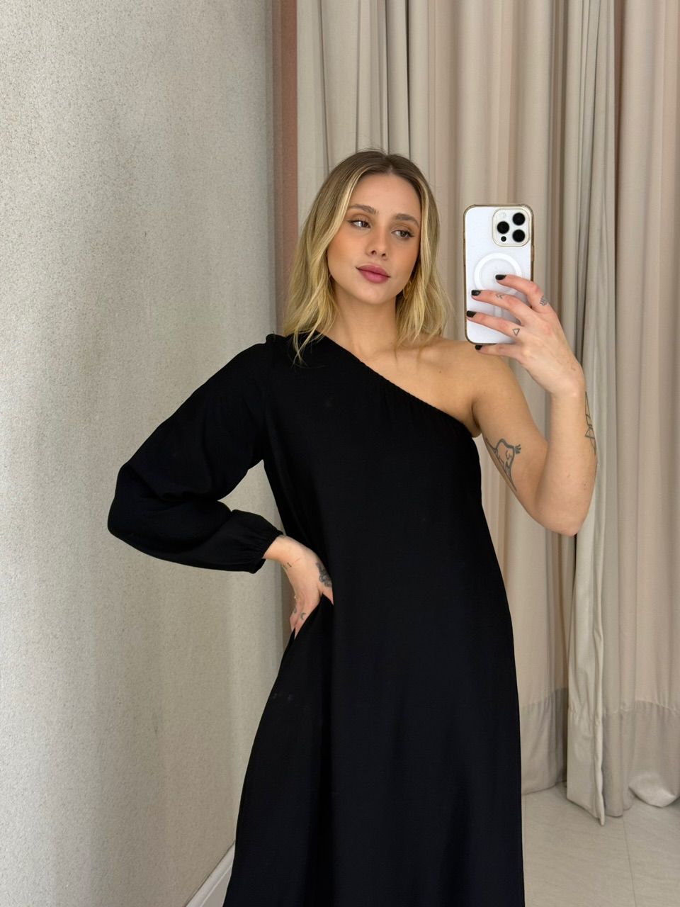 VESTIDO THAYNA NULA MANGA PRETO