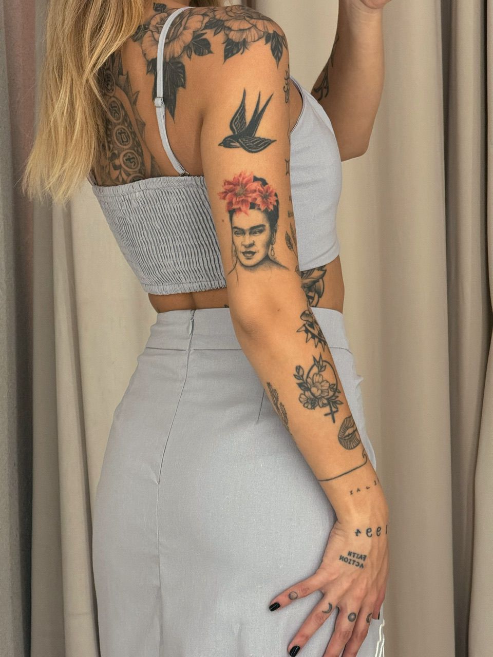 CONJUNTO HANNA TOP SAIA CINZA