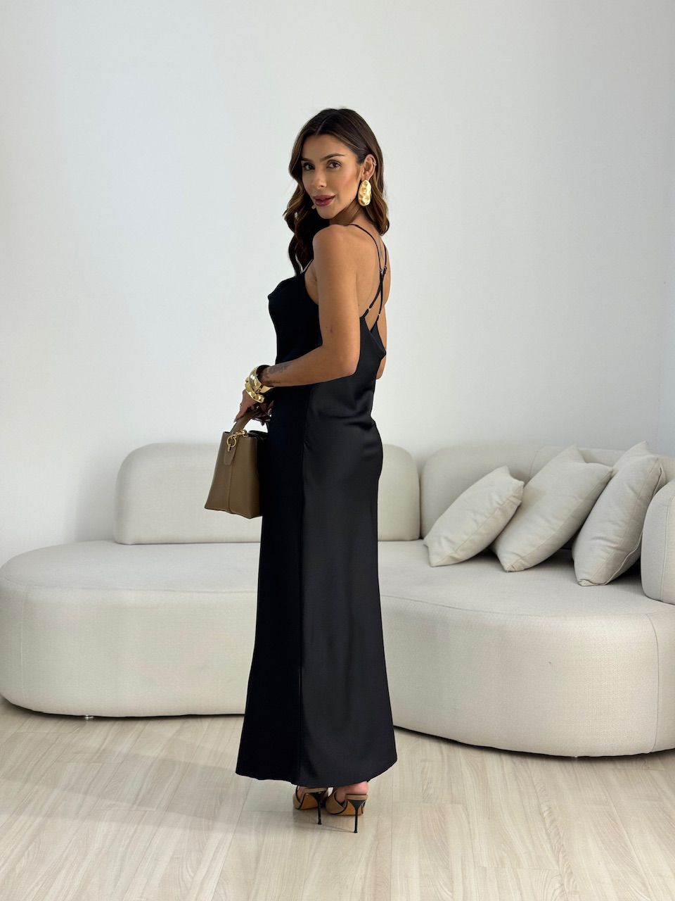 VESTIDO LUIZA ACETINADO PRETO