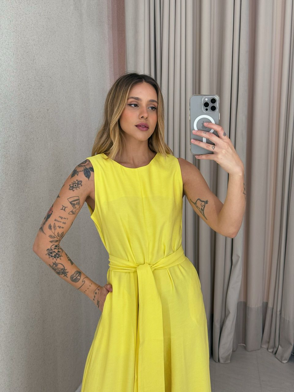 MACACÃO MARCIA FAIXA AMARELO