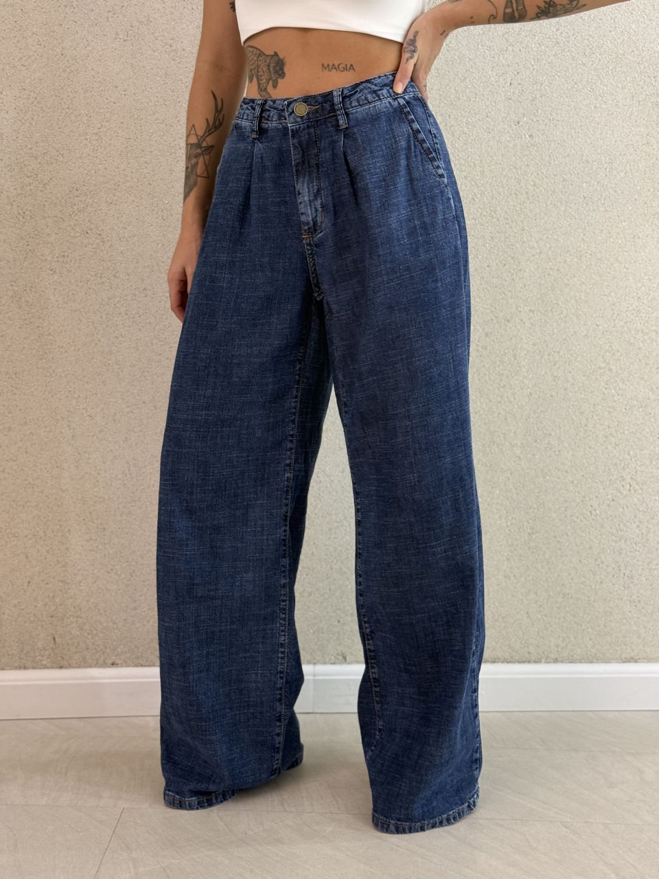 CALÇA GIOVANA COM PREGA Jeans Escuro